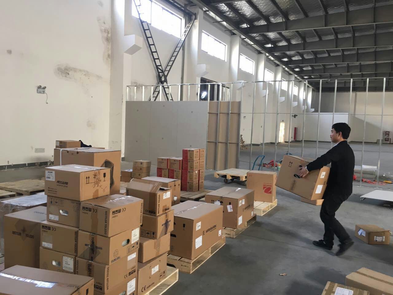 蘇州金鉆倉庫實拍圖1 蘇州金鉆倉庫實拍圖1